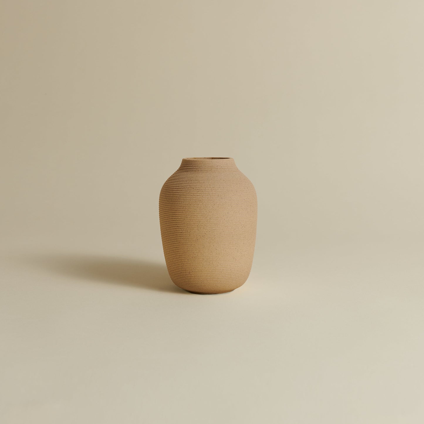 Petite Arrangement Vase